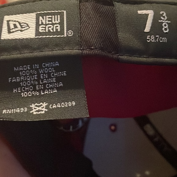 Chocolate brand fitted hat never worn 7 3/8 Maroon color way - Picture 5 of 5